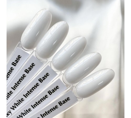 База KOMILFO Milky White Intense Base New Formula 30 мл База KOMILFO Milky White Intense Base New Formula 30 мл
